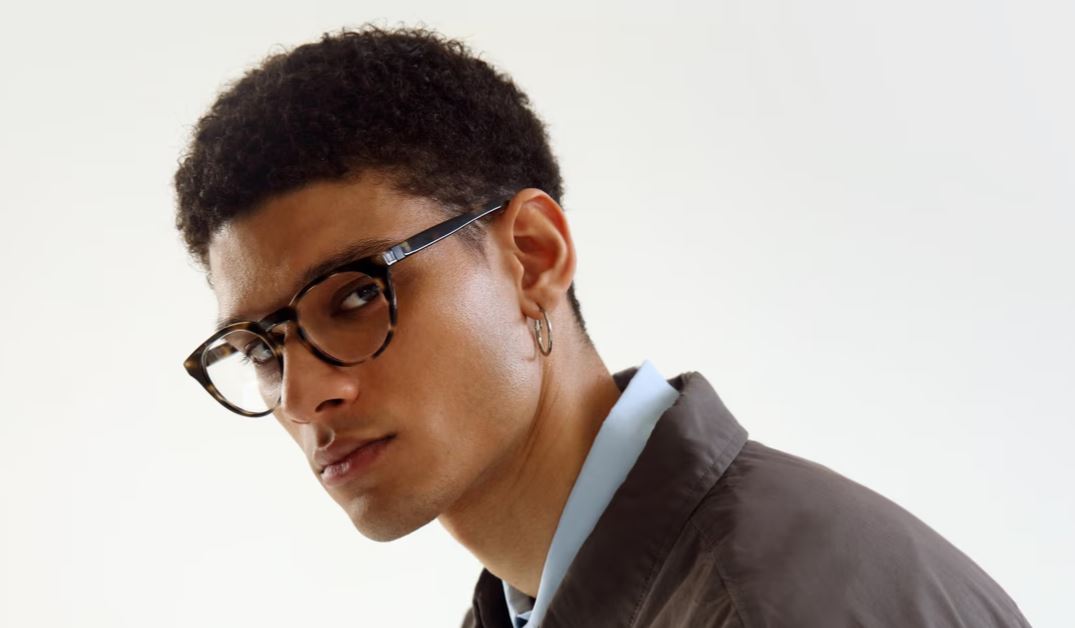 IXI Auto-Focus Glasses: Smart Eyewear That Adjusts Vision Instantly